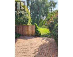 121 UNIVERSITY Avenue E UnitNo. 52 - 3