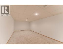 121 UNIVERSITY Avenue E UnitNo. 52 - 30