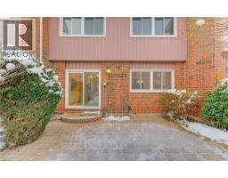 121 UNIVERSITY Avenue E UnitNo. 52 - 35