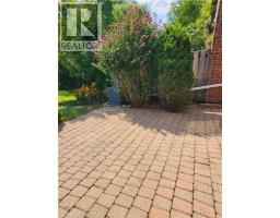 121 UNIVERSITY Avenue E UnitNo. 52 - 6