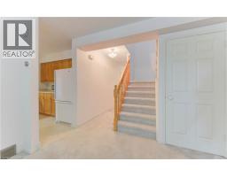 523 BEECHWOOD Drive UnitNo. 5 - 3