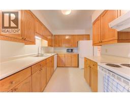 523 BEECHWOOD Drive UnitNo. 5 - 8