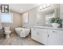 8 GRIFFITH Court - 29