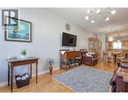 663 SOUTHWOOD Way UnitNo. 4 - 11