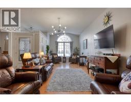 663 SOUTHWOOD Way UnitNo. 4 - 6