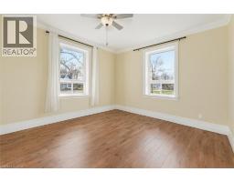 2083 MAIN Street N - 15