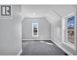 2076 MAIN Street N - 10