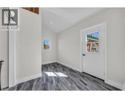 2076 MAIN Street N - 23