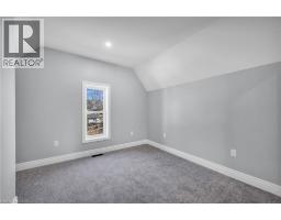 2076 MAIN Street N - 8