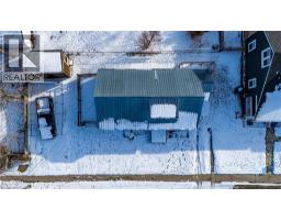 110 NELSON Street E - 20