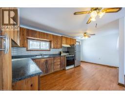 110 NELSON Street E - 4