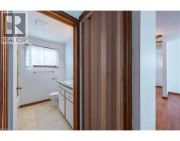 110 NELSON Street E - 9