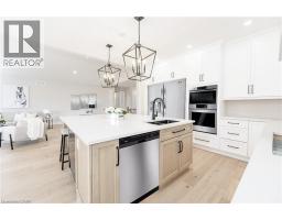 1050 WALTON Avenue - 12