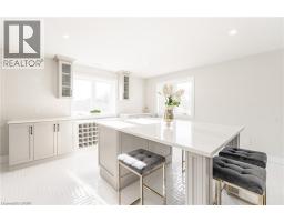 1050 WALTON Avenue - 32