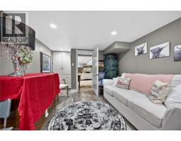 52 LORNE Avenue - 34