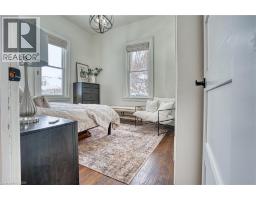 275 VICTORIA Avenue N - 12