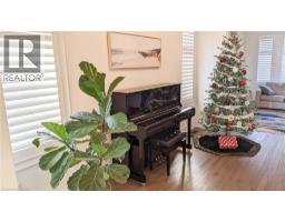 206 CARRIAGE Way S - 7