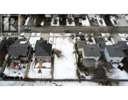 233 KINROSS Street - 15