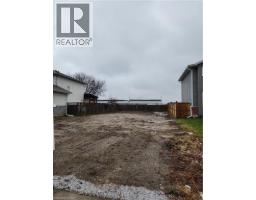 233 KINROSS Street - 9