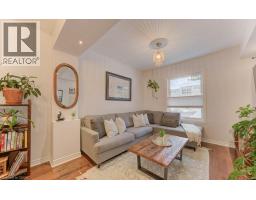 85 CHALMERS Street N - 10