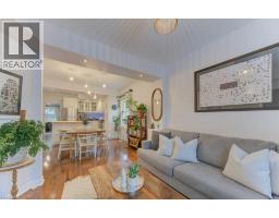 85 CHALMERS Street N - 13