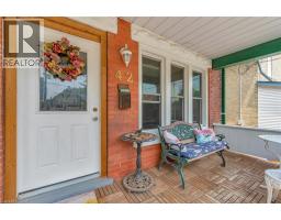 42 SHANLEY Street - 5