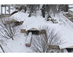 31 GALILEO Boulevard - 38