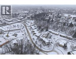 31 GALILEO Boulevard - 45