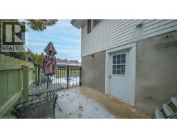 106 OAKWOOD Avenue - 38