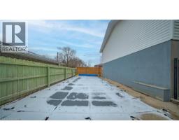 106 OAKWOOD Avenue - 41