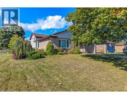 2 FALLS Crescent - 2