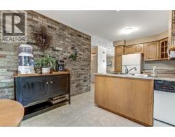 2 FALLS Crescent - 7