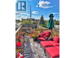 206 WESTMEADOW Drive - 33