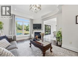 855 AVENUE Road - 18