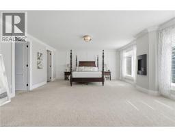 855 AVENUE Road - 26