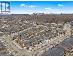 930 ZELLER Crescent - 33