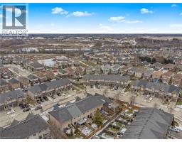 930 ZELLER Crescent - 34