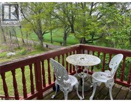 1457 97 REGIONAL Road - 44