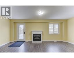 40 RED CLOVER Crescent - 22