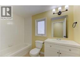 40 RED CLOVER Crescent - 33