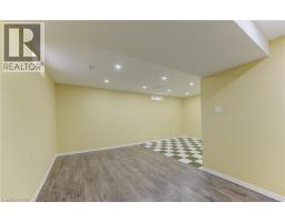 40 RED CLOVER Crescent - 42