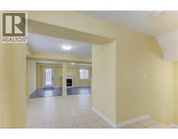 40 RED CLOVER Crescent - 7