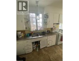 32 SIMEON Street - 25