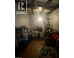 32 SIMEON Street - 41