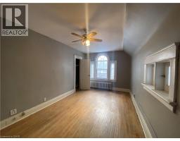 32 SIMEON Street - 9