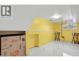 5 EQUESTRIAN Court - 23