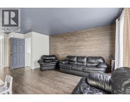 5 EQUESTRIAN Court - 5