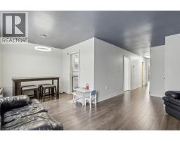 5 EQUESTRIAN Court - 7