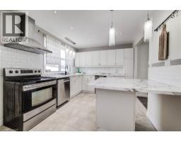 164 JANSEN Avenue UnitNo. 15 - 15