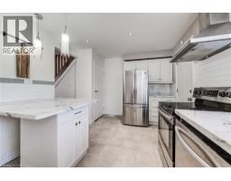 164 JANSEN Avenue UnitNo. 15 - 18